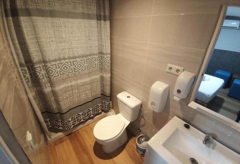 اتاق اکونومی, Hostal Avenida Andalucia   Solo Adultos