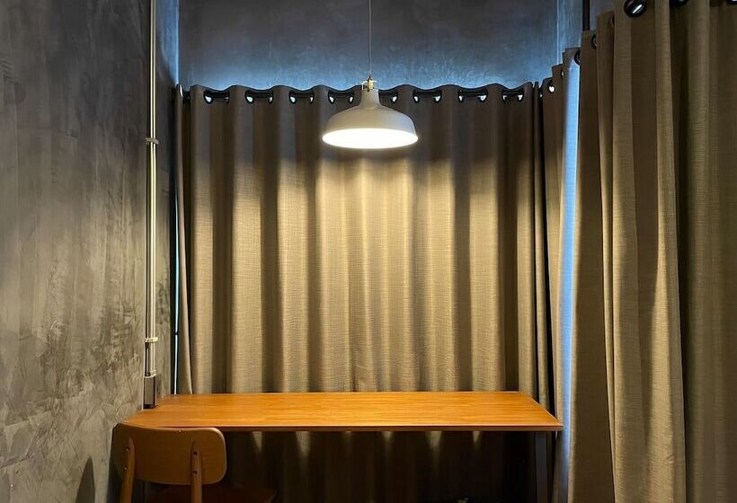 스탠다드 룸, Navakitel Design