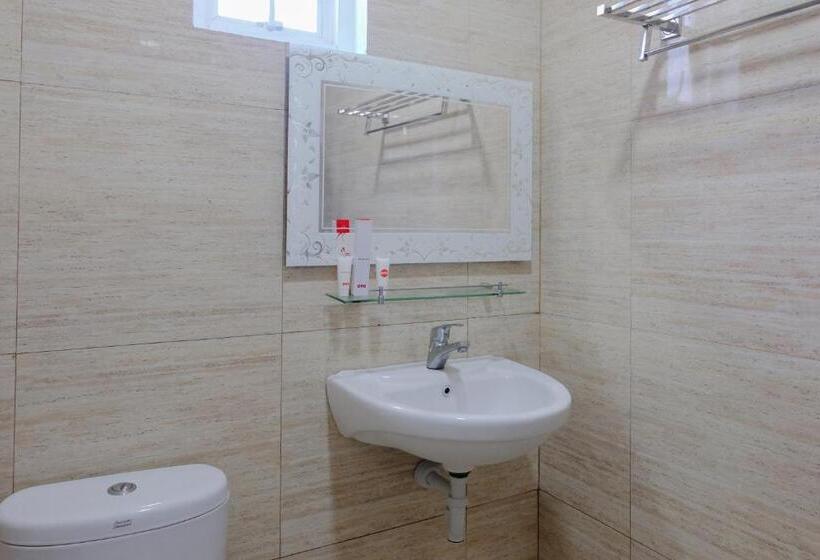 Quarto Deluxe, Oyo 1579 Kate El Inn