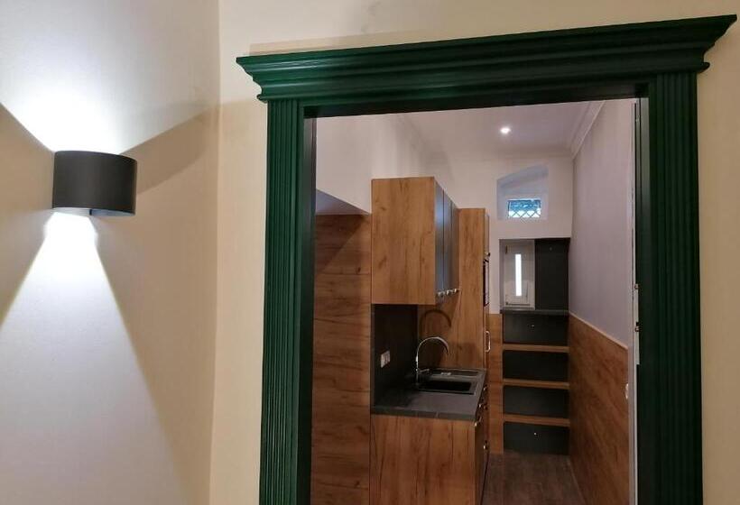 استودیوی استاندارد اینتریور, Golden Star  Premium Apartments