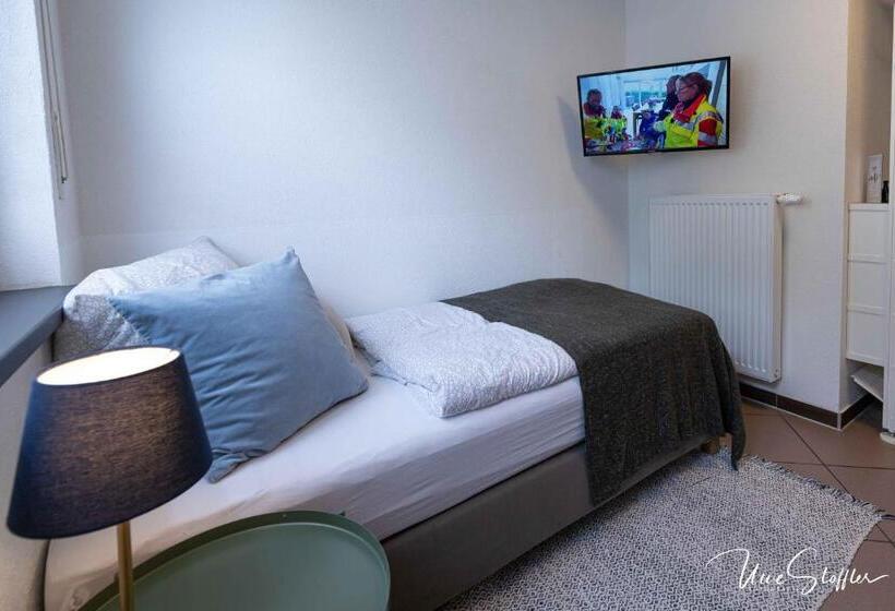 스탠다드 스튜디오, Sali Homes   Gaestehaus Lamm Obersulm