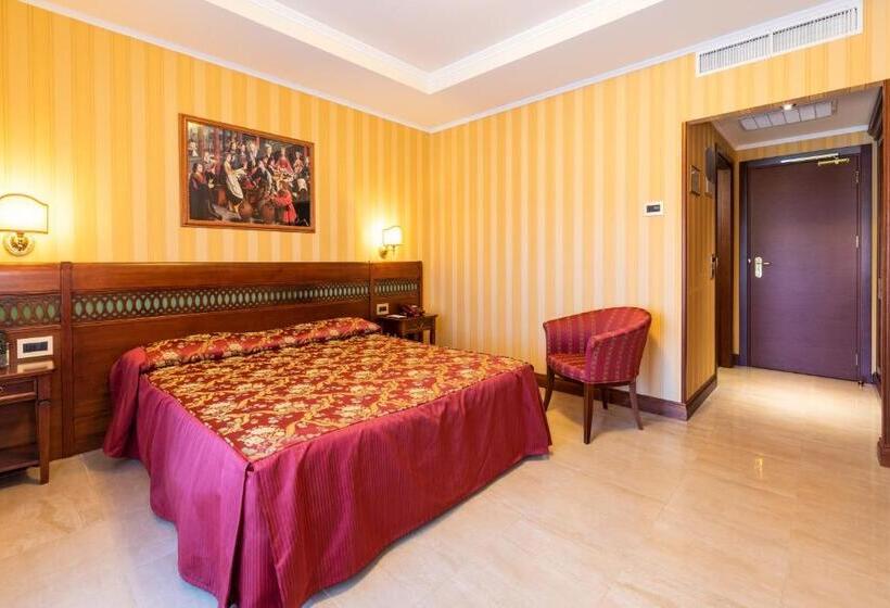 Номер Стандарт с Террасой, Lido   Beach And Palace