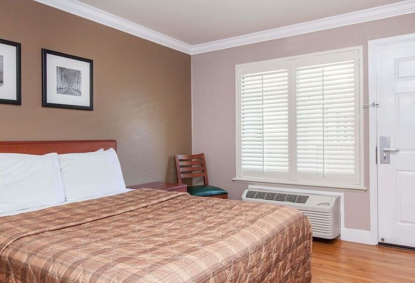 Номер бизнес-класса, Days Inn By Wyndham San Francisco S/oyster Point Airport