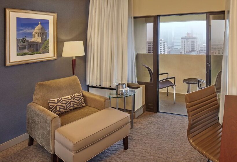 标准间带双人床, Doubletree By Hilton Little Rock