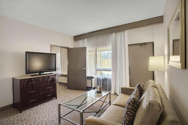 Люкс Кровать Кинг, Doubletree By Hilton Little Rock