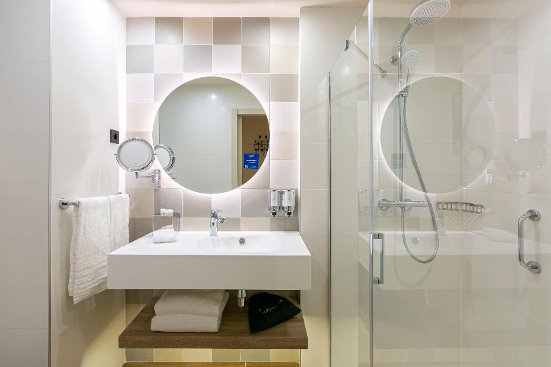 Номер Стандарт, Hampton By Hilton Alcobendas Madrid