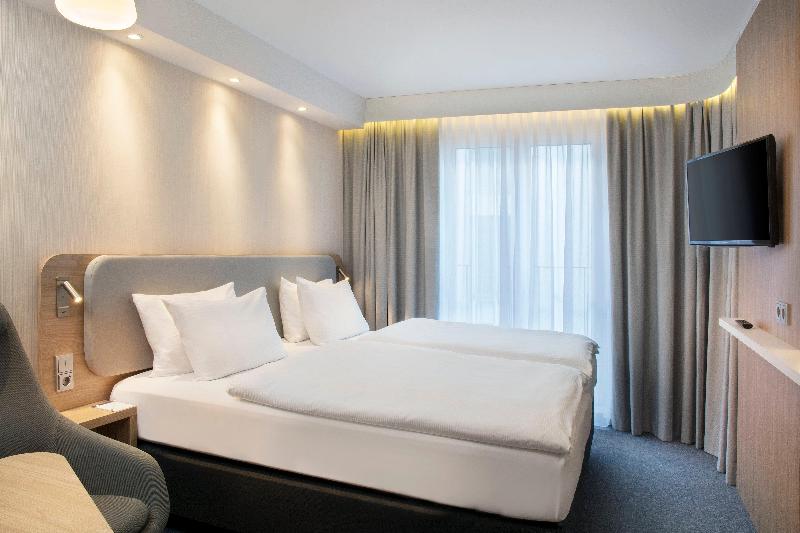 Номер Стандарт, Holiday Inn Express Göttingen, An Ihg