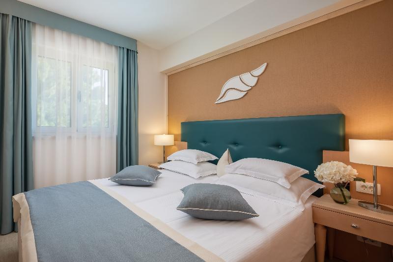 Апартаменты 1 Спальня Вид на Море, Aparthotel Flora