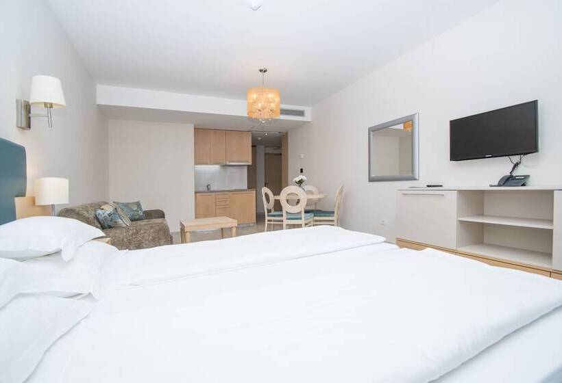 Студия Стандарт Вид на Море, Aparthotel Flora