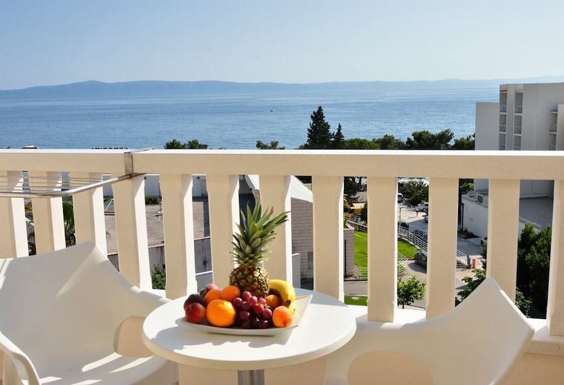 Апартаменты 1 Спальня Вид на Море, Aparthotel Flora