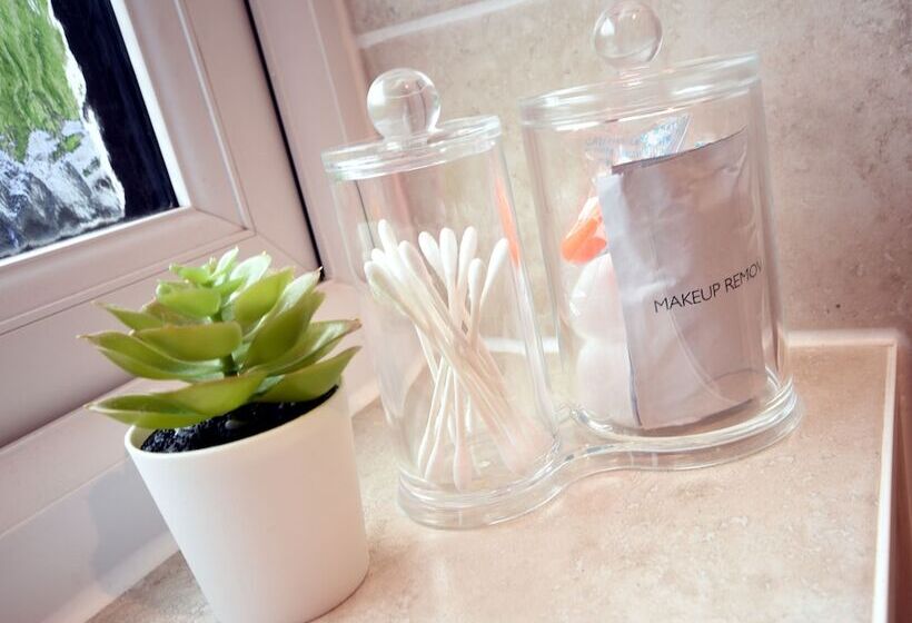 اتاق لوکس, Apple Tree Place B&b