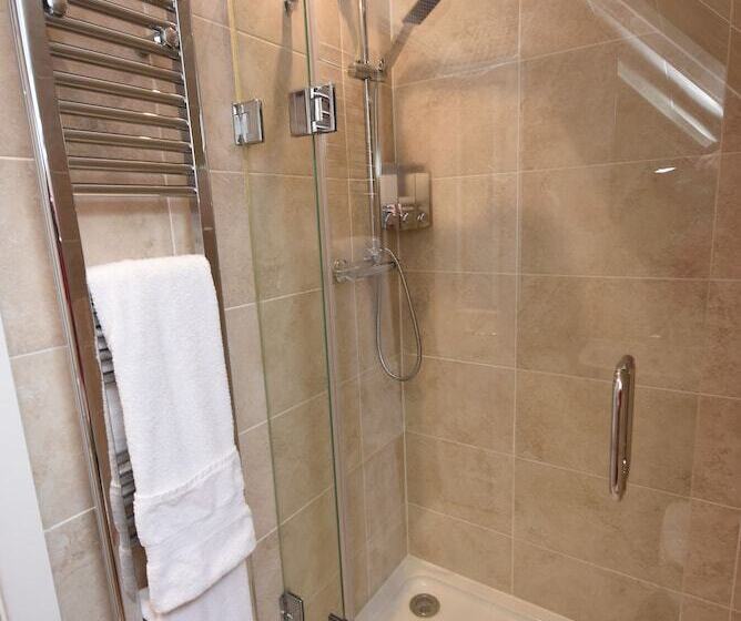 اتاق لوکس, Apple Tree Place B&b
