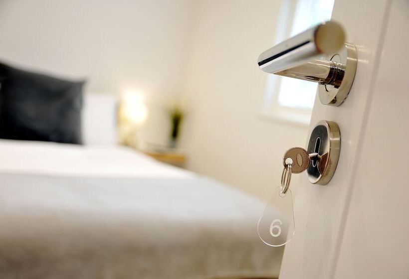 اتاق لوکس, Apple Tree Place B&b