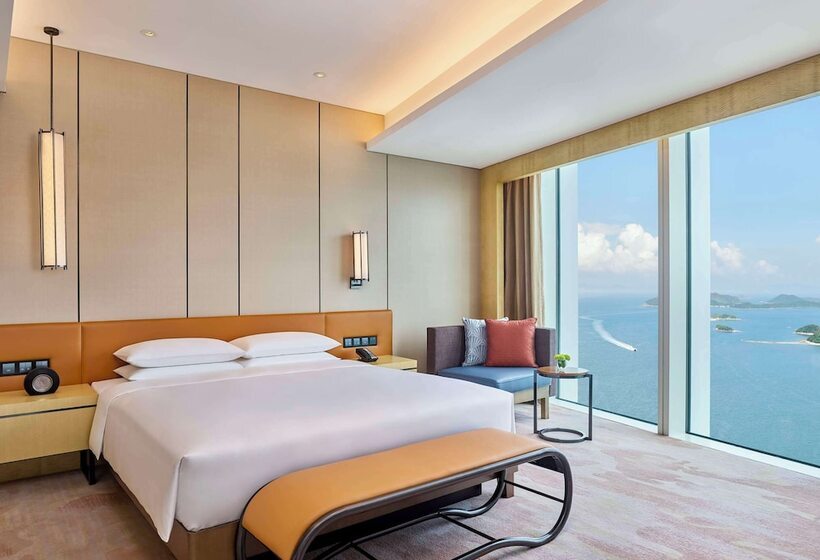 اتاق لوکس با چشم‌انداز دریا, Hyatt Regency Shenzhen Yantian