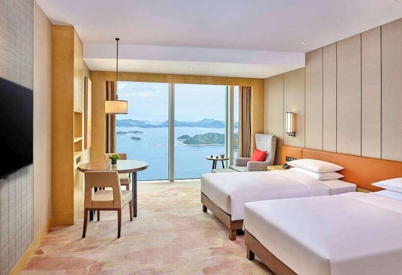 اتاق استاندارد با چشم‌انداز دریا, Hyatt Regency Shenzhen Yantian
