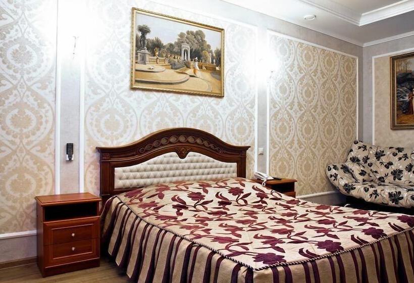 Полулюкс, Lazurny Bereg