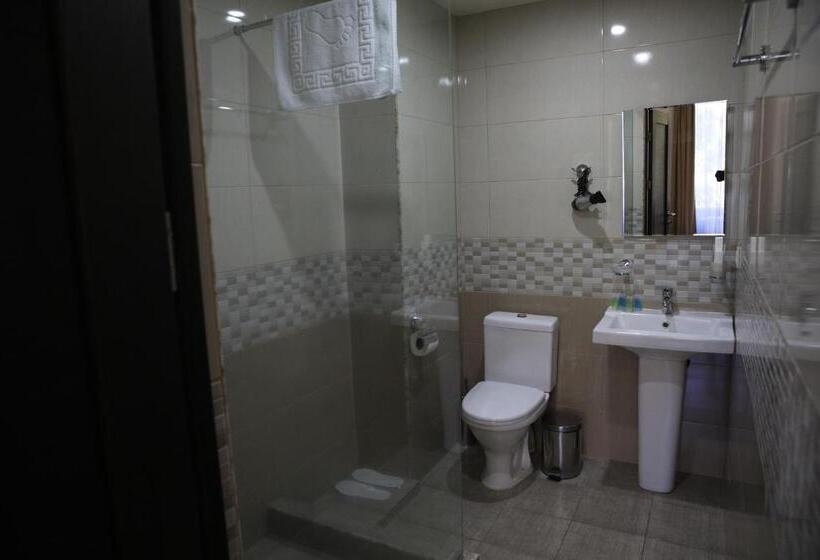 اتاق خانوادگی, Yerevan Centre