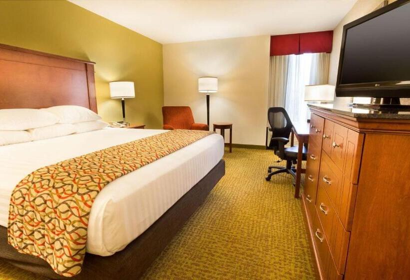 سوئیت با تخت بزرگ, Drury Inn & Suites Charlotte University Place