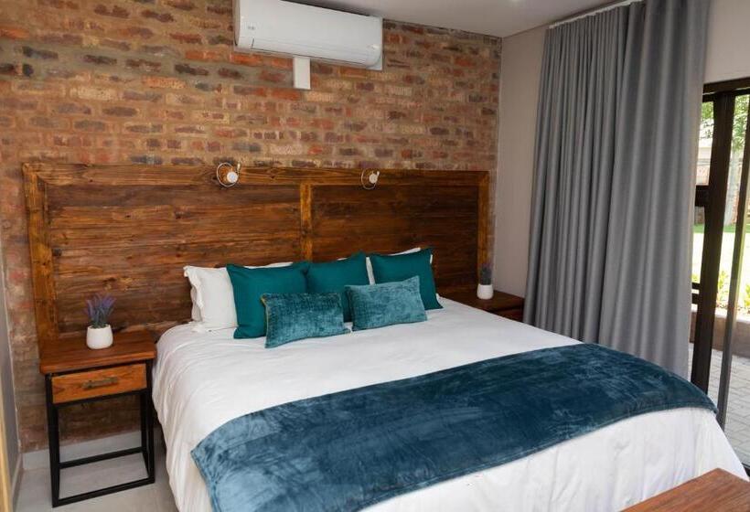 اتاق سوپریور با تخت بزرگ, Opstal Gastehuis