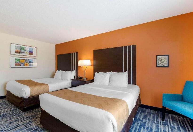 Номер Стандарт Адаптированный для Инвалидов, Quality Inn & Suites Keokuk North