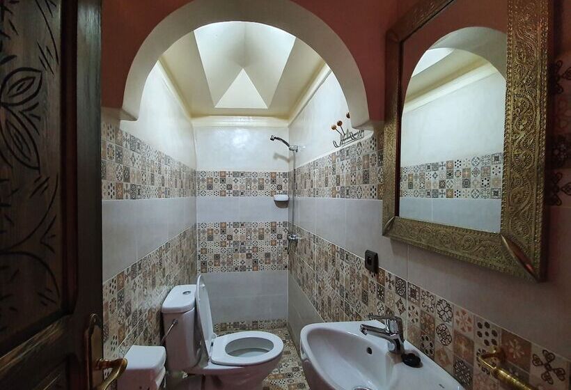 Номер Стандарт Трехместный, Dar Assarou   Toubkal National Park Lodge