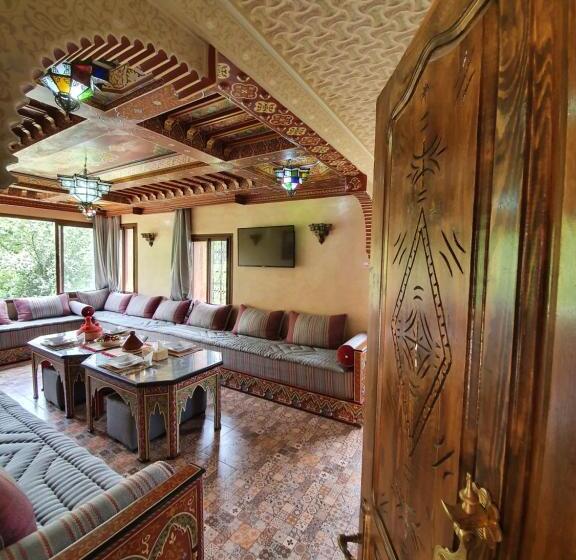 Апартаменты 3 Спальни, Dar Assarou   Toubkal National Park Lodge