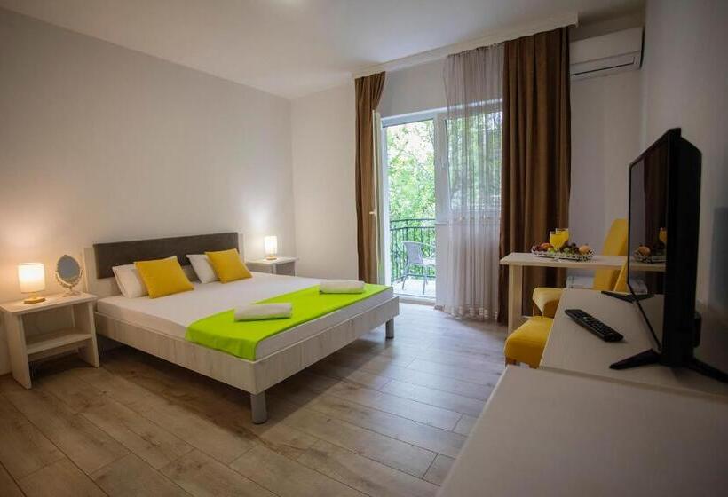 اتاق استاندارد سه نفره, Villa Odobasic Rooms
