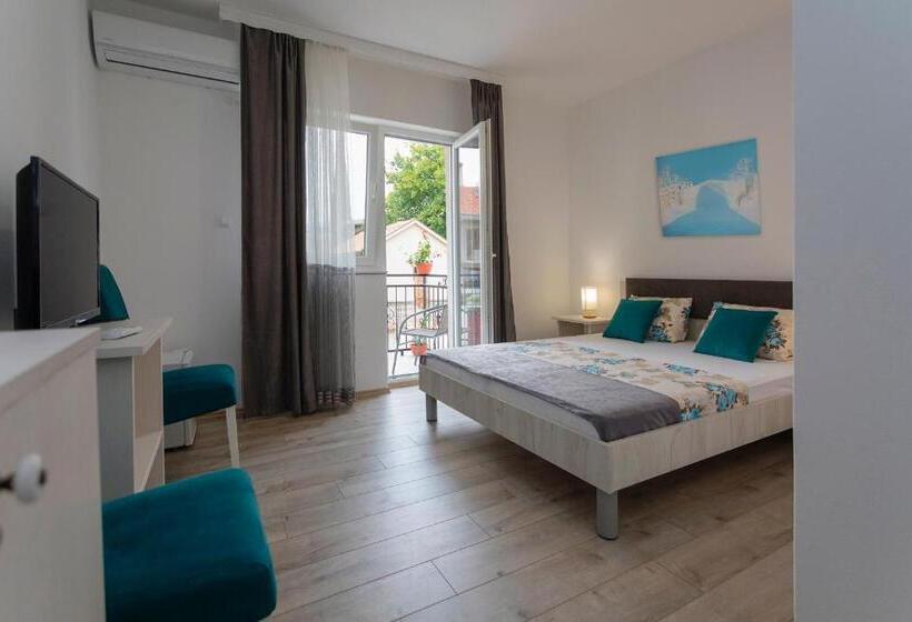 اتاق استاندارد سه نفره, Villa Odobasic Rooms