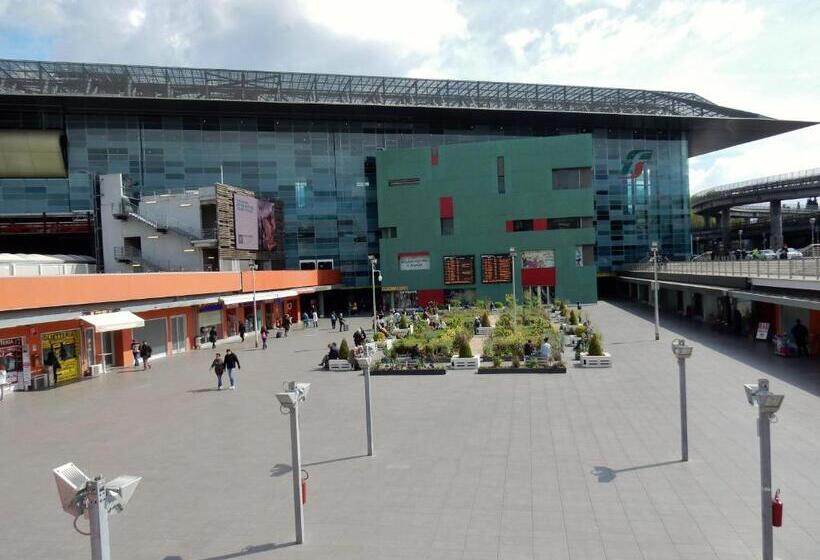 اتاق استاندارد یک نفره, B&b Dea Tiburtina
