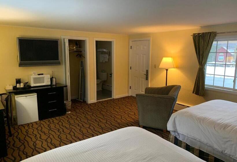 Номер Стандарт, Four Winds Country Motel