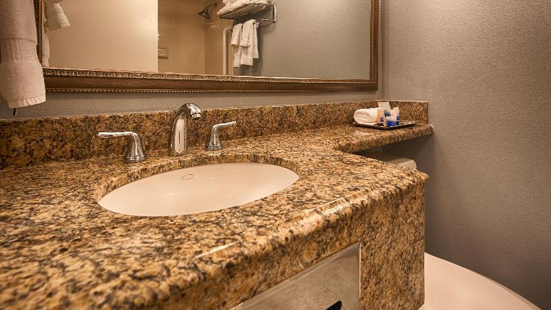 اتاق استاندارد, Best Western Hartford Hotel And Suites