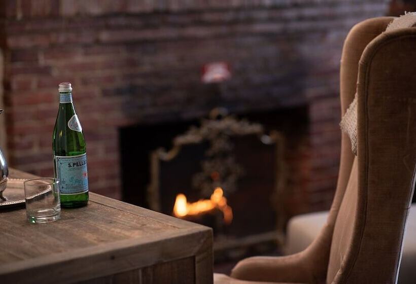 Пентхаус, Garrison Inn Boutique