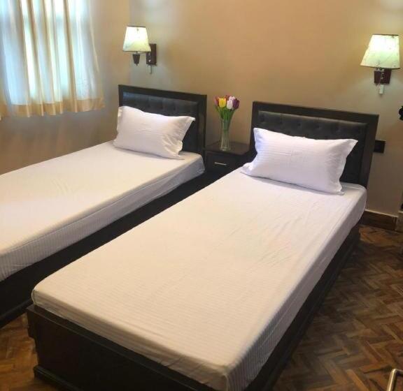 Standard Room, Rinchen