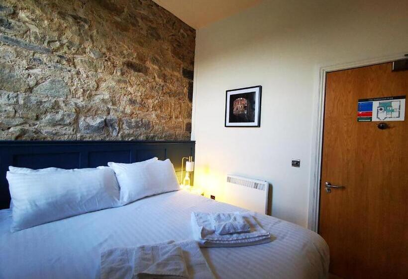 اتاق استاندارد, The Balerno Inn