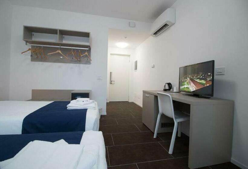 غرفة قياسية لذوى الاحتياجات الخاصة, Cascina Fossata & Residence