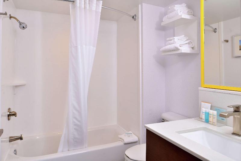 스탠다드 룸 킹사이즈 침대, Hampton Inn Norfolk/virginia Beach