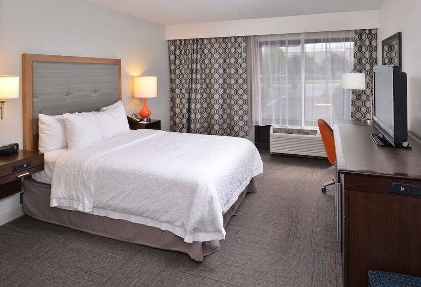 适合残疾人使用的标准间, Hampton Inn Portland East
