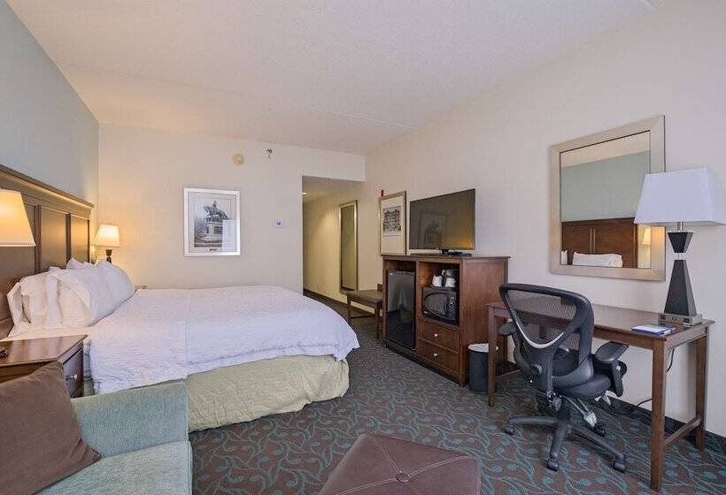اتاق استاندارد, Hampton Inn Portsmouth Central