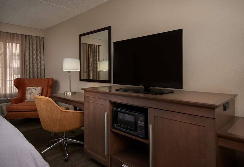 اتاق استاندارد با بالکن, Hampton Inn & Suites Phoenix/scottsdale