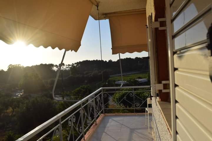 اتاق ساده سه‌ نفره, Giota Rooms