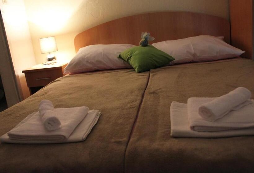 اتاق استاندارد با بالکن و چشم‌انداز دریا, Guesthouse Podaca