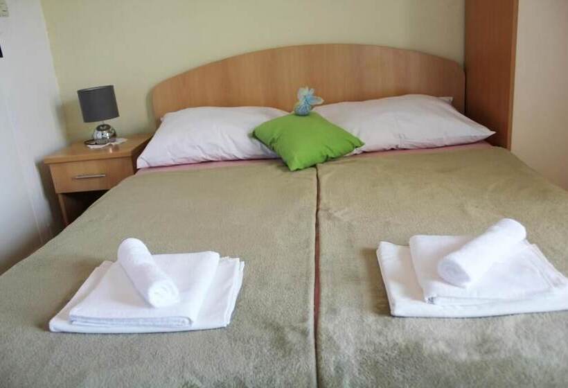 اتاق استاندارد با بالکن و چشم‌انداز دریا, Guesthouse Podaca