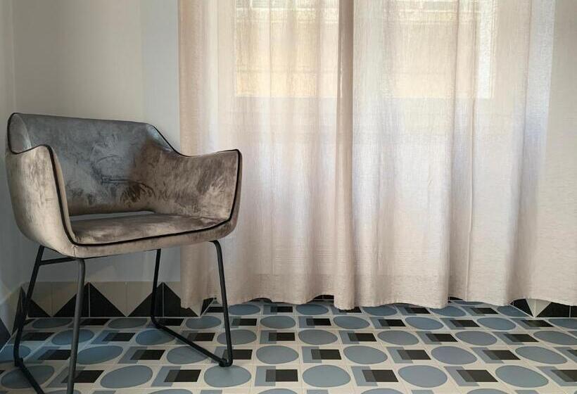 带阳台的豪华间, Unico B&b Art Decor