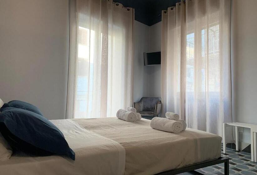 带阳台的豪华间, Unico B&b Art Decor