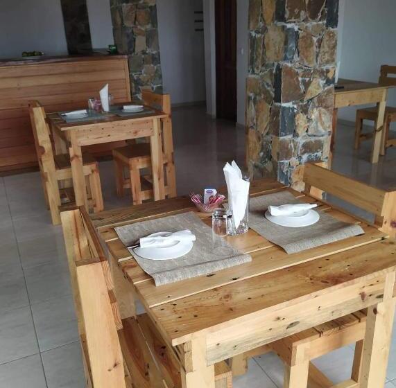 اتاق لوکس با چشم‌انداز دریا, Domus Guesthouse