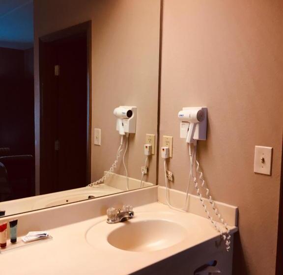 주니어 스위트, Hawthorn Extended Stay By Wyndham Conyers