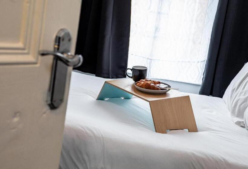 Номер Стандарт, Castlereagh Guest House