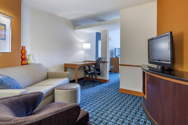 Номер Стандарт Кровать Кинг Адаптированный для Инвалидов, Best Western Plus Lee S Summit Hotel & Suites