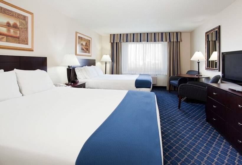 Номер Стандарт 2 Двуспальные Кровати, Holiday Inn Express Hotel & Suites Torrington, An Ihg
