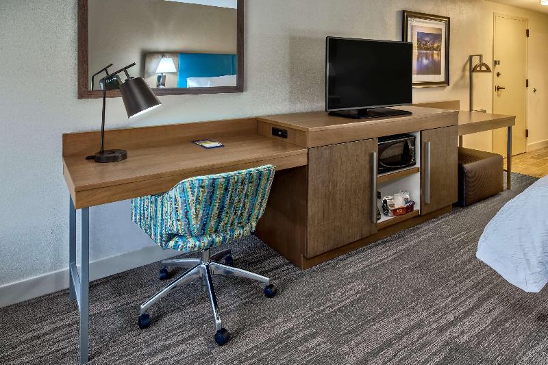 Номер Стандарт, Holiday Inn Express Grand Rapids Southwest, An Ihg
